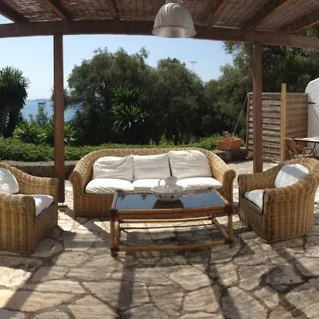 Le Jack 4 Apt Feriehus Kommeno (Corfu)